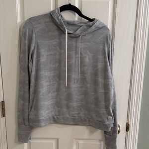 Vuori Heather Gray Pullover Sweatshirt